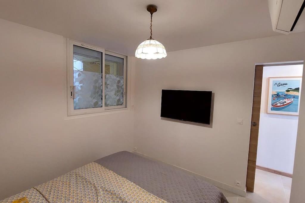 Front De - Emplacement Prise Au Calme - T2 Moderne Et Entierement Climatise - A Pieds * Sanary-sur-Mer